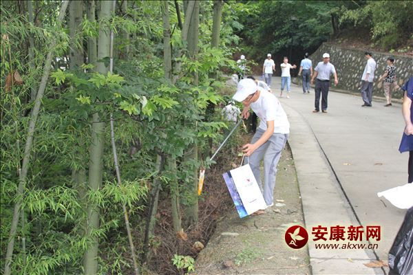 ��ʰ��ɫ��������������h(hu��n)��  �� ����  �z��.JPG