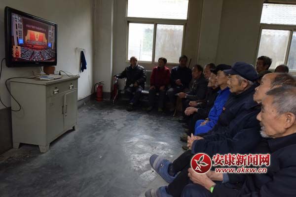 �Ƀ������������(zh��n)����Ժ��(n��i)���屣�����˂������R�R����һ�����۾����� ��������S�� �����ͣ�.jpg