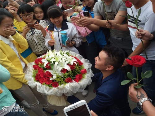 μ��һ�W(xu��)У��(n��i)���Ӳ�