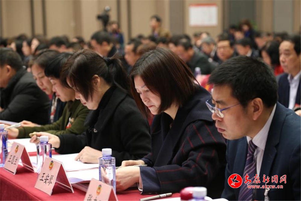 �ɕ�(hu��)���\