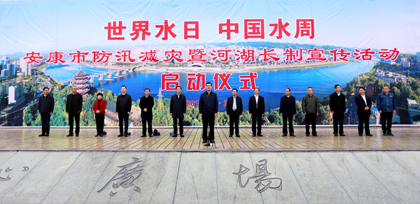 ���з�Ѵ�p��(z��i)����Ӻ��L(zh��ng)�������»��(d��ng)����(d��ng)