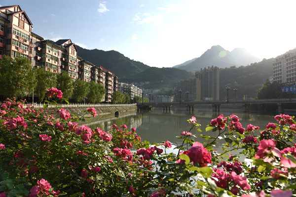 �Nޱ���_(k��i)ӳС��