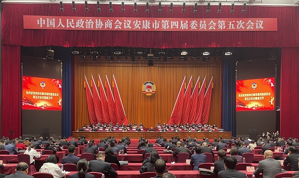 ���f(xi��)�����е��Č�ί�T��(hu��)����Ε�(hu��)�h�]Ļ