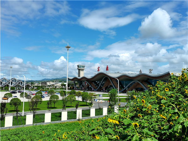 �{(l��n)������������İ����C(j��)��