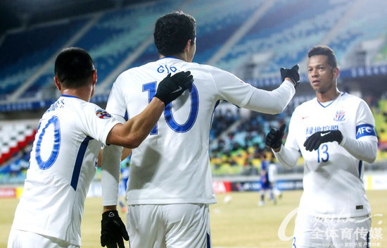 2018��3��7�գ�2018�ꁆ��С�MِH�M��ˮԭ����1��1ƽ�Ϻ��껨��Ī���Z�c(di��n)���ƽ�껨����3�Bƽ�� (���R�r/Osportsȫ�w����ý ���(qu��n)��Ʒ ��(y��n)���D(zhu��n)�d) 