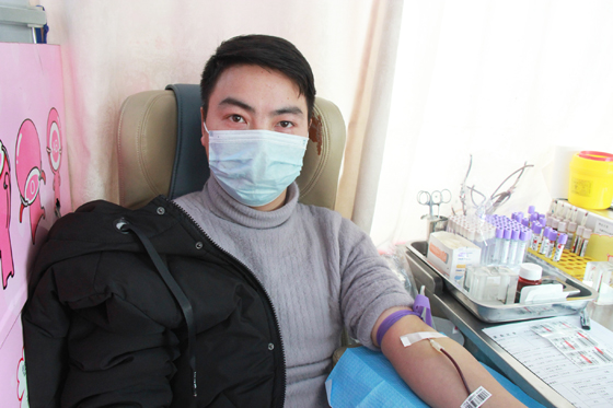 用愛(ài)心為春日注入一份活力——安康市婦幼保健院積極組織愛(ài)心獻(xiàn)血活動(dòng)