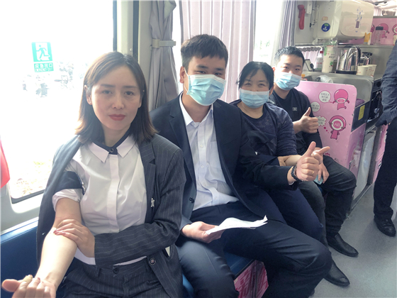 懷感恩之心 回社會(huì)之情 ——陜西興科房建集團(tuán)積極開(kāi)展主題獻(xiàn)血活動(dòng)