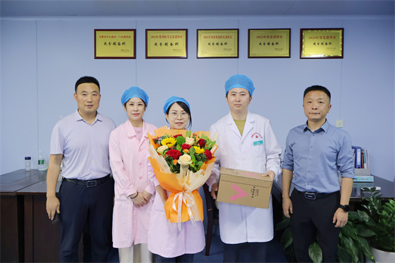 安康市中心血站開展“5·12”國(guó)際護(hù)士節(jié)慰問(wèn)活動(dòng)